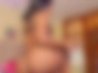 ebony-cutte's Live Sex Cam Show