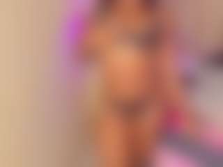 ebony-cutte's Live Sex Cam Show