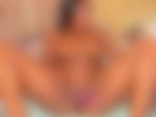 ebony-cutte's Live Sex Cam Show