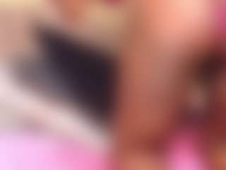ebony-cutte's Live Sex Cam Show