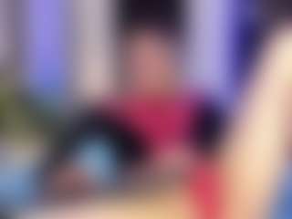 Elaiafranc's Live Sex Cam Show