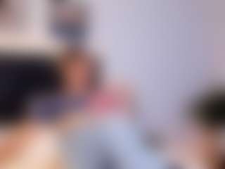 Elaiafranc's Live Sex Cam Show