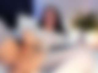 Elaiafranc's Live Sex Cam Show