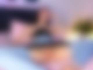 Elaiafranc's Live Sex Cam Show