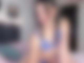 Live cam show with Elaiafranc - Green Eyes on StripNow
