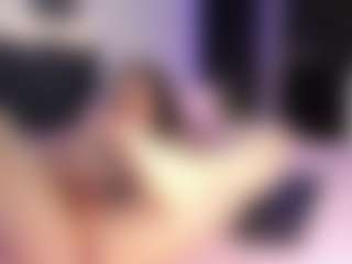 Elaiafranc's Live Sex Cam Show