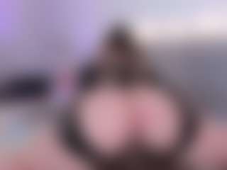 MadelaneCoote's Live Sex Cam Show