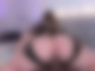 MadelaneCoote's Live Sex Cam Show