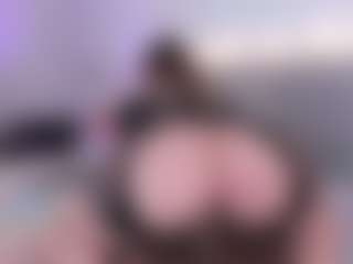 Live cam show with MadelaneCoote - Toys on AdultVida.com