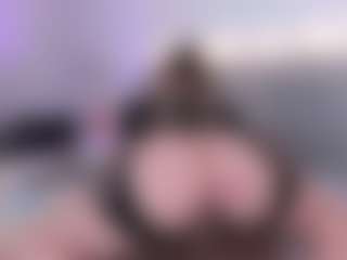 Live cam show with MadelaneCoote - Shaved Pussy on Fapmatic.com