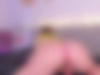 Live cam show with MadelaneCoote - Toys on Fling VIP Chat