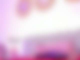 Live cam show with MadelaneCoote - Spank on Milfs Live
