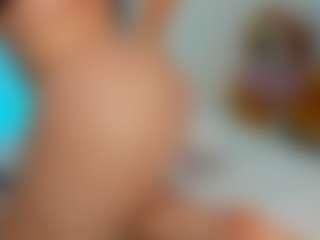 MadelaneCoote's Live Sex Cam Show