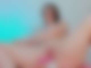 Live cam show with MadelaneCoote - Blowjob on Camsoda
