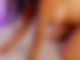 MadelaneCoote's Live Sex Cam Show
