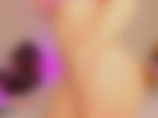 Live cam show with MadelaneCoote - Strapon on Hubzter Live