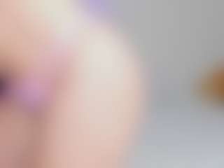 MadelaneCoote's Live Sex Cam Show