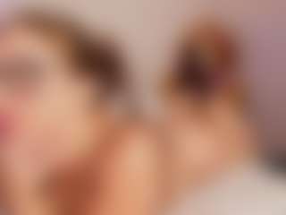 Live cam show with MadelaneCoote - Tease Big Tits on Fling VIP Chat