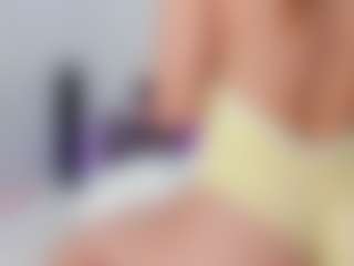 Live cam show with MadelaneCoote - Blonde Hair Big Tits on camwithhim.com