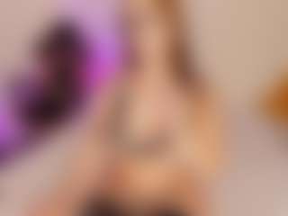 MadelaneCoote's Live Sex Cam Show