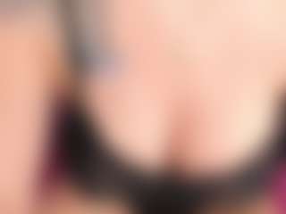 Live cam show with MadelaneCoote - White Blonde Hair on Dare Cams | colombia