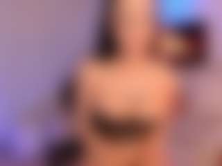 MissKendall's Live Sex Cam Show
