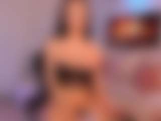 MissKendall's Live Sex Cam Show