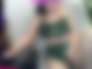evieestonee's Live Sex Cam Show