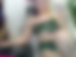 Live cam show with evieestonee - Green Eyes on Camsoda