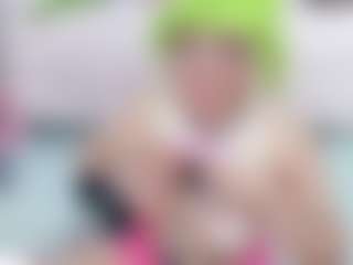 Live cam show with SAFIRO-AGATA - Cute on TeamSkeetLive