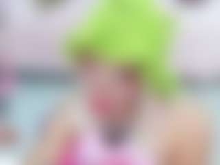 Live cam show with SAFIRO-AGATA - Facial Piercings on AdultVida.com