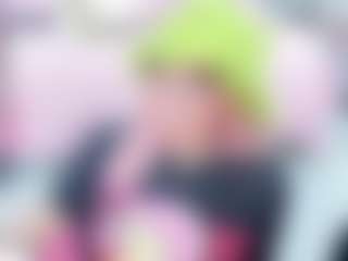 Live cam show with SAFIRO-AGATA - Black College on Camsoda