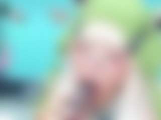 Spettacolo in cam dal vivo con SAFIRO-AGATA - Cute su Camsoda