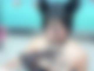 Live cam show with SAFIRO-AGATA - Ebony College on Camsoda