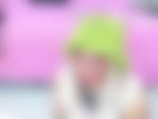 Live cam show with SAFIRO-AGATA - Shaved on AdultVida.com