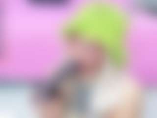 Live cam show with SAFIRO-AGATA - Facial Piercings on camwithhim.com