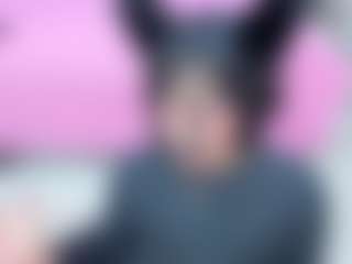 Live cam show with SAFIRO-AGATA - Cum on Latina Girls