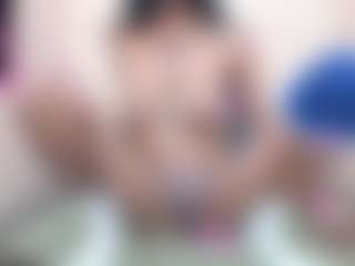 Live cam show with temptressqeen - 420 on WildCum