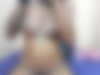 temptressqeen's Live Sex Cam Show