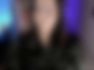 Live cam show with Vivi - Shaved Pussy on Uber Horny