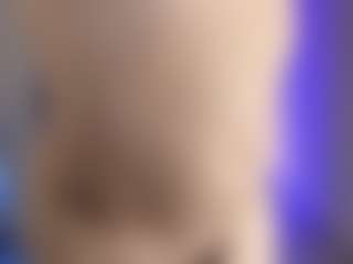 Live cam show with Vivi - Big Ass Latina on Mixed Magazine Live