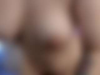 Vivi's Live Sex Cam Show