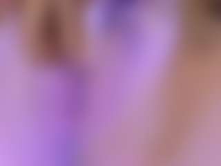 Live cam show with Vivi - Strip on Camsoda