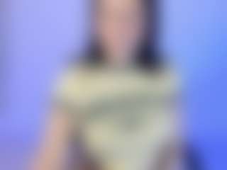 Live cam show with Vivi - Skinny on livesuperchat.net