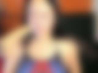 Live cam show with Vivi - Skinny on sexylive.show