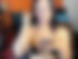 Live cam show with Vivi - Tattoos Brown Hair on Camming Site