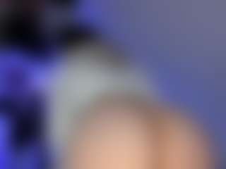 Live cam show with Vivi - HD Brown Hair on 1on1-livenow