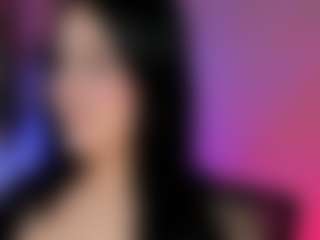 Live cam show with Vivi - Striptease on Camsoda