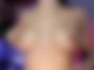 Live cam show with Vivi - Butt Plug on Camsoda