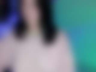 Live cam show with Vivi - Latina Petite on Dare Cams